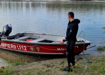 Серьёзная авария на Дунае в жудеце Долж, Румыния. Двух человек ищут после того, как баржа столкнулась с двумя маломерными судами