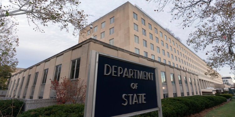 США отказались быть посредником в переговорах между Россией и Украиной