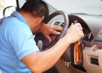 Șoferul unui Audi, beat criță la volan. Mașina i-a fost ridicată și s-a ales cu dosar penal