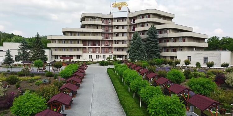 Коррупция повсюду? В санатории «Сперанца» после обысков задержано руководство | VIDEO