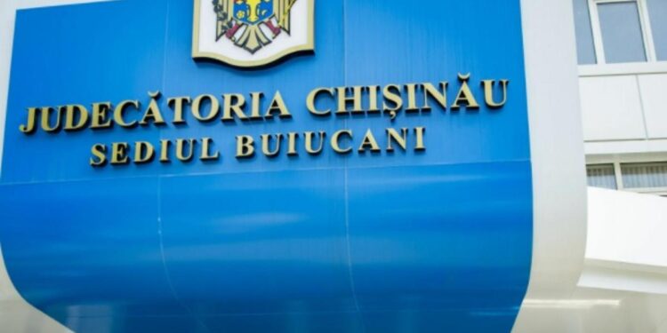 Девушка из Кишинёва избежала тюрьмы после того, как выяснилось, что она инсценировала изнасилование