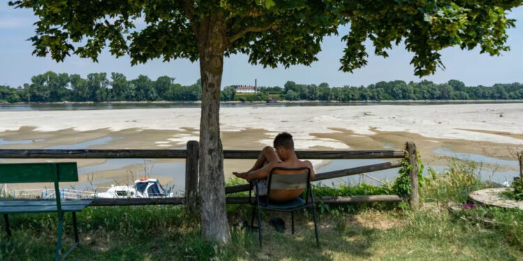 Странам ЕС рекомендуют к 2030 году сократить потребление воды на 10%