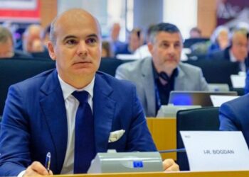 «Жду не дождусь, чтобы высказать им всё в лицо»: Румынский европарламентарий возмущён Майей Санду и Игорем Гросу | VIDEO