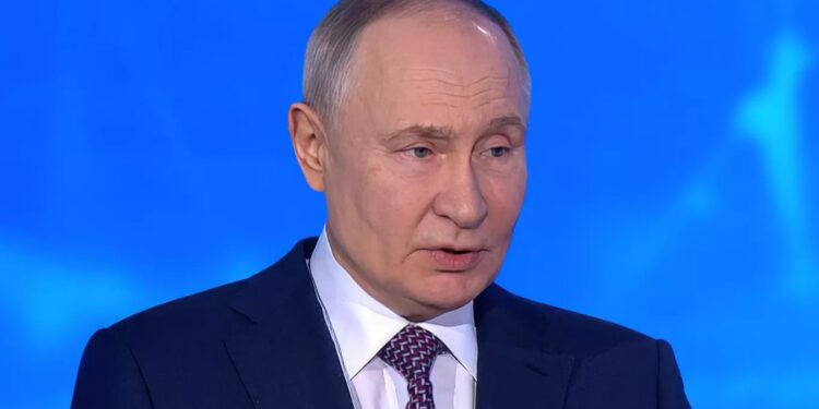 Путин направил поздравления с 80-летием Победы лидерам стран-бывших республик СССР