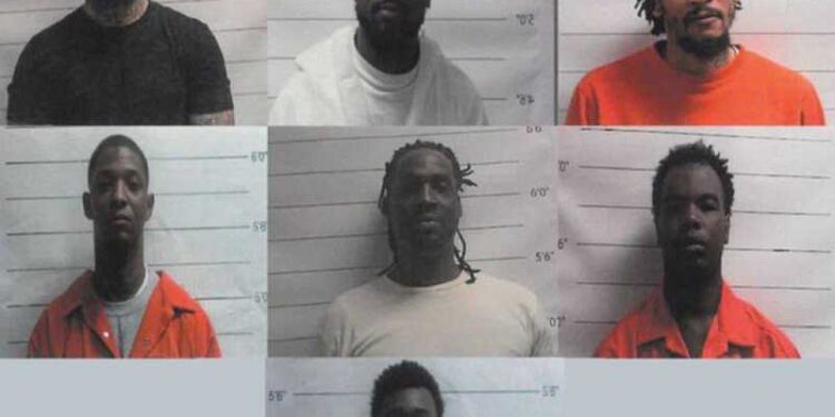 10 заключенных сбежали из тюрьмы в Новом Орлеане