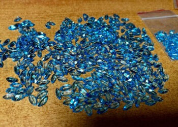 Captură impresionantă: 1.220 de pietre semiprețioase descoperite la Otaci