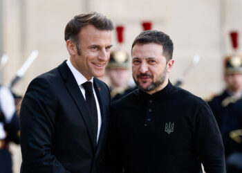 Макрон заявил, что Франция не может дать больше оружия Украине