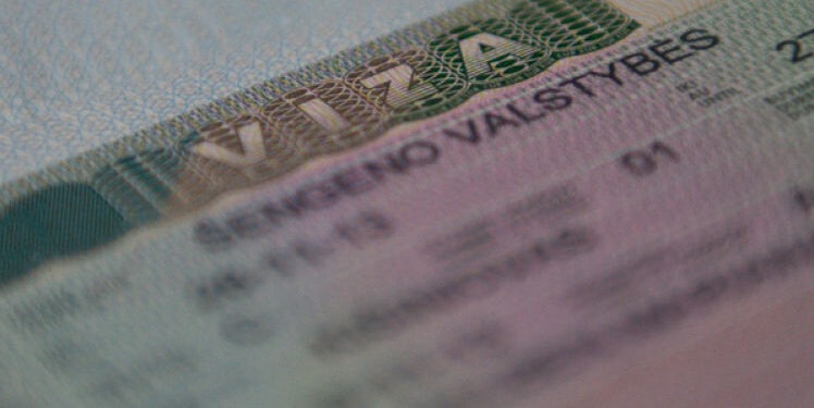 Moldovenii vor putea călători fără viză în Emiratele Arabe Unite. Guvernul pregătește semnarea unui memorandum bilateral