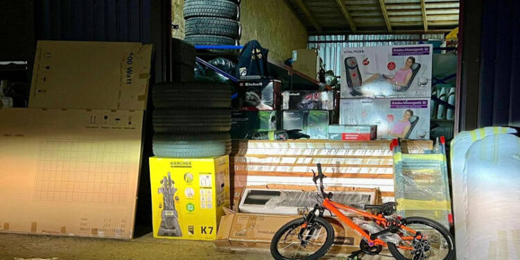 Moldovean prins cu transport ilegal de bunuri în valoare de 150.000 lei