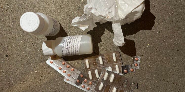 Captură de 200.000 lei: Substanțe interzise ascunse în pachete trimise în Moldova