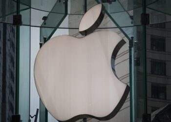Пошлины Трампа обойдутся Apple в 900 миллионов долларов в этом квартале