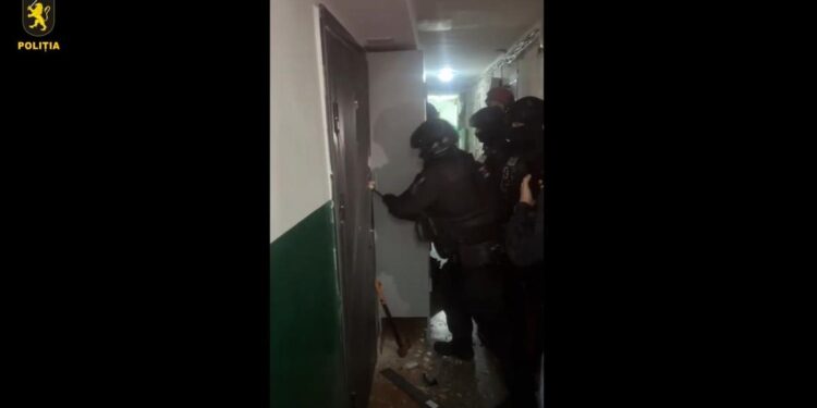 Rețea de droguri prin Telegram, destructurată la Chișinău