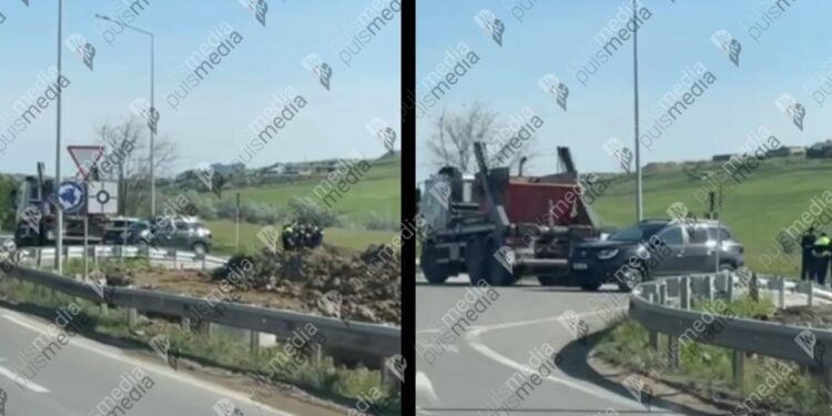 Șoferul unui camion a murit subit, după ce a cerut apă unui echipaj INSP, la Ialoveni