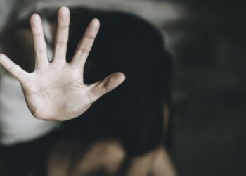 O minoră de 13 ani, bătută și violată de un individ, la Nisporeni. Agresorul, trimis după gratii