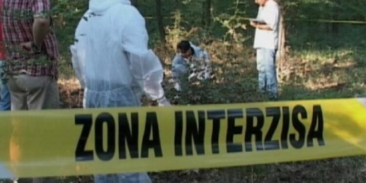 Descoperire macabră. Adolescent găsit mort în pădure