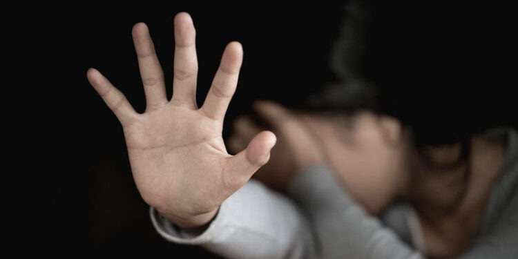 Bărbat din Edineț, trimis în judecată pentru trafic de ființe umane și escrocherie