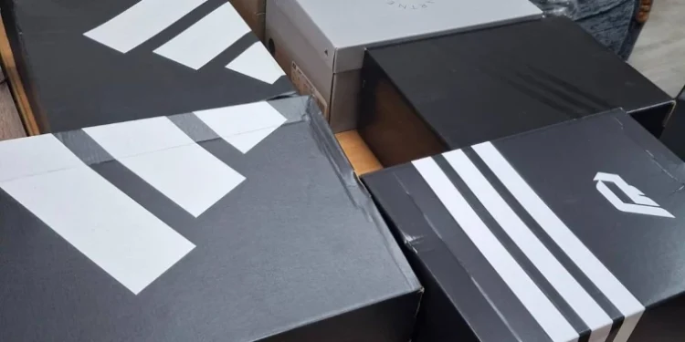 Bunuri nedeclarate la trecerea frontierei, depistate de vameși la Leușeni