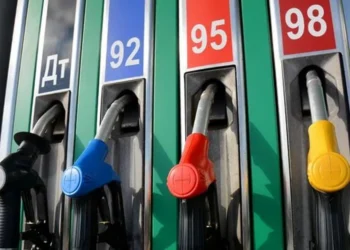 Benzina și motorina continuă să se ieftinească în Moldova