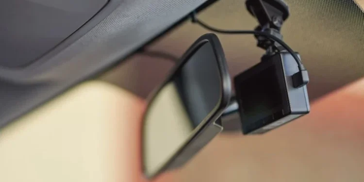 Dacă călătoriți cu mașina, aveți grijă! În unele țări, sînt interzise camerele de bord