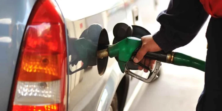 Ce se întîmplă cu prețurile la benzină și motorină în Moldova