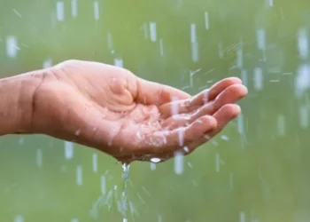 Vreme schimbătoare și ploi scurte în Moldova