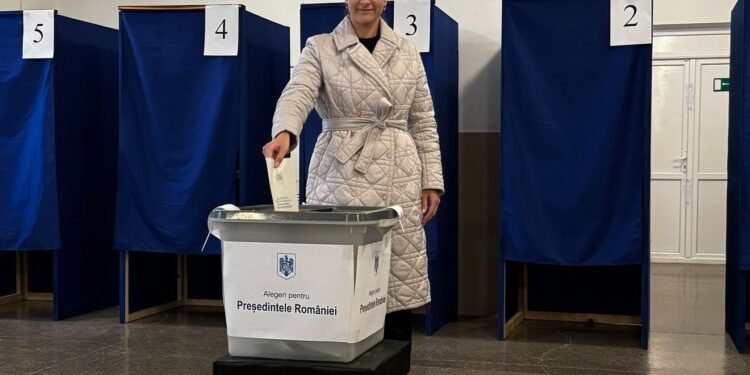 Выборы президента Румынии: К 13:00 всего проголосовали 21 000 граждан Молдовы с румынским гражданством