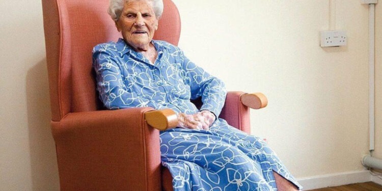 Cea mai vârstnică persoană din lume este o britanică. „Nu mă cert niciodată cu nimeni