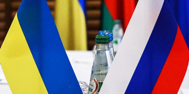 Переговоры России и Украины могут перенести на пятницу