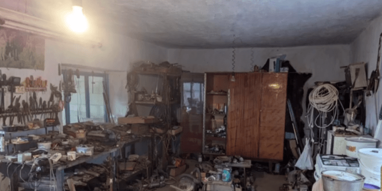 Arme, muniții și o grenadă F-1, descoperite în Taraclia