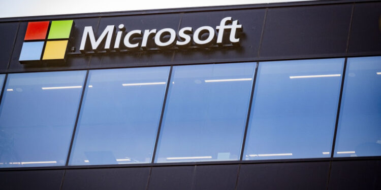 Val de concedieri în IT: Microsoft anunță că renunță la mii de angajați din întreaga lume