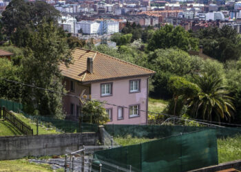 az șocant în Spania: o familie și-a ținut copiii închiși în casă de la începutul pandemiei de COVID. Părinții au fost reținuți