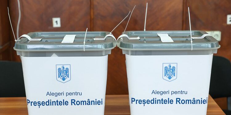 В первый день президентских выборов в Румынии проголосовали свыше 11 тысяч молдаван с румынским гражданством