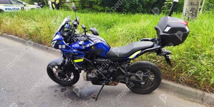 Polițist INSP accidentat grav cu motocicleta în Chișinău