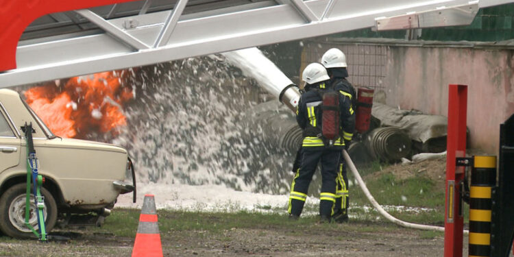 Exercițiu demonstrativ cu autospeciale japoneze, la Chișinău