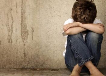 Agenția pentru prevenirea violenței cere anchetă transparentă pe cazul copilului agresat la grădinița din Țînțăreni: Educația non-violentă e o obligație legală și morală