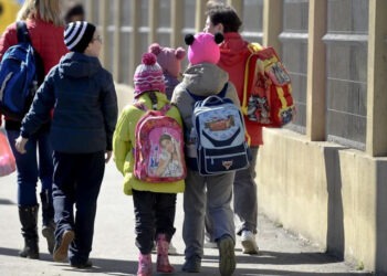 Moldova cere milioane pentru refugiați, dar ignoră criza școlilor proprii: sute de instituții închise și condiții precare pentru elevi