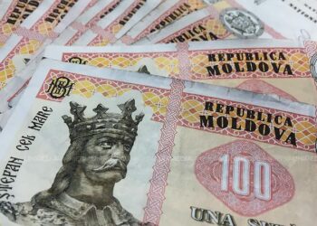 Salarii de lux pentru membrii Comisiei de Vetting, în timp ce moldovenii se zbat în sărăcie |VIDEO