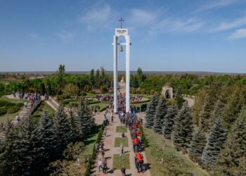 Представители блока «Победа» приняли участие в церемонии перезахоронения 22 неизвестных солдат на Шерпенском плацдарме