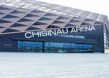 Guvernul adună mii de elevi la Arena Chișinău într-o duminică: Informare academică sau miting electoral mascat?