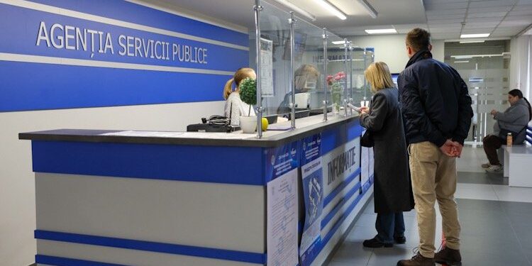 За два месяца почти 74 тыс. человек запросили новый вид удостоверения личности