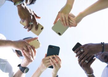 UE interzice vânzarea anumitor telefoane din 20 iunie 2025: România, printre țările vizate