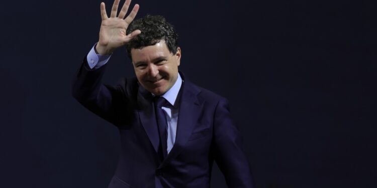 Nicușor Dan a depus jurământul și a devenit oficial al cincilea președinte al României