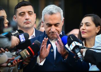 Un nou mesaj-monolog al lui Călin Georgescu pe Facebook: „Sistemul și ciocoii au rămas fără timp și se agață acum cu ultimele puteri să își păstreze accesul la bani și la putere”