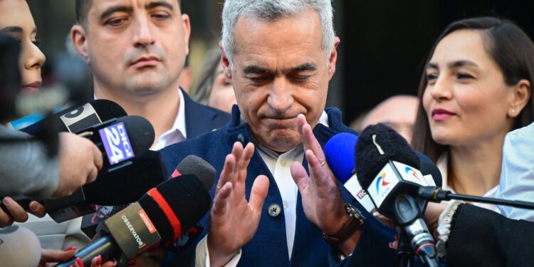 Un nou mesaj-monolog al lui Călin Georgescu pe Facebook: „Sistemul și ciocoii au rămas fără timp și se agață acum cu ultimele puteri să își păstreze accesul la bani și la putere”