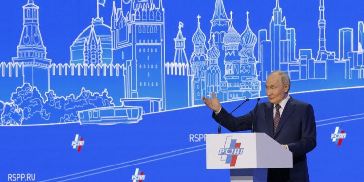 Cine face parte din delegația rusă care va participa la negocierile de pace cu Ucraina de la Istanbul. Vladimir Putin a aprobat echipa