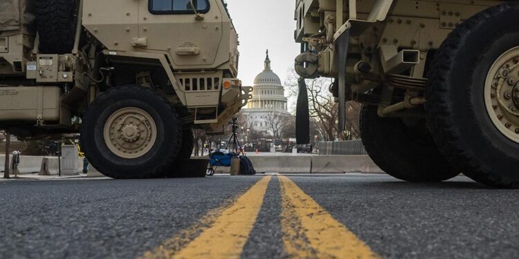 Армия США раскрыла состав участников парада в день рождения Трампа