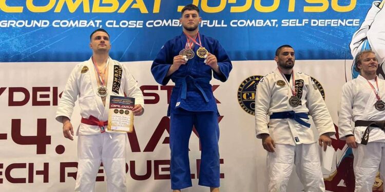 Un polițist din Chișinău, premiat la Campionatul European de Combat Ju-Jutsu