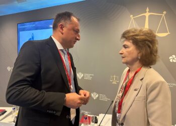 Delegația blocului „Victorie” reprezintă Moldova la Forumul juridic din Petersburg