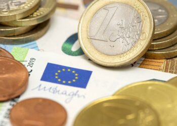 UE urmează să aprobe candidatura Bulgariei la euro. Când ar putea Sofia să treacă la noua monedă