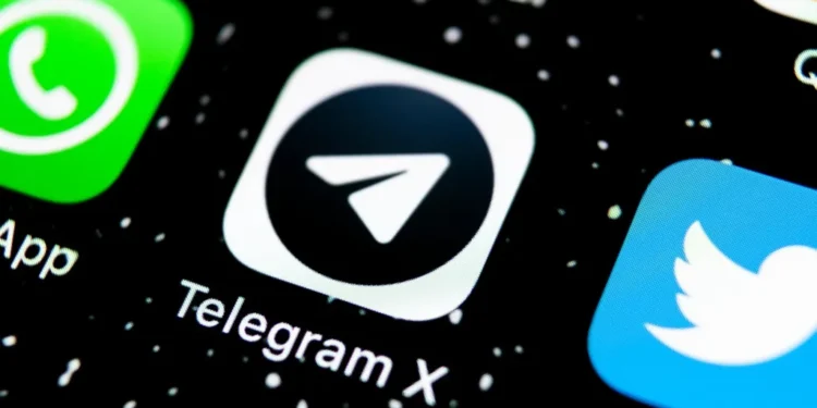 Elon Musk și Pavel Durov semnează un parteneriat de 300 de milioane de dolari. AI-ul de la X va fi integrat în Telegram